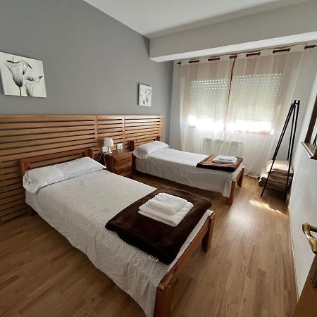 Pension Matias Rooms Sarria Exterior photo